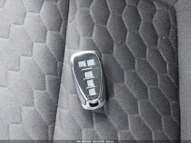 2018 CHEVROLET EQUINOX LT 11