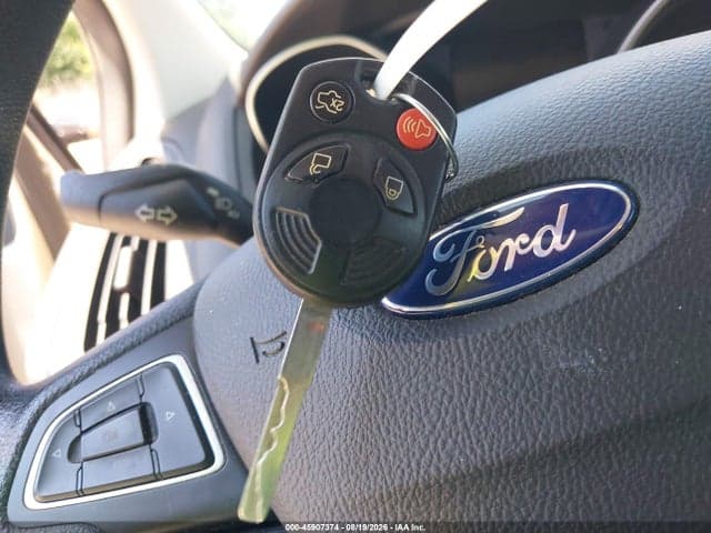 2017 FORD FOCUS SE 11