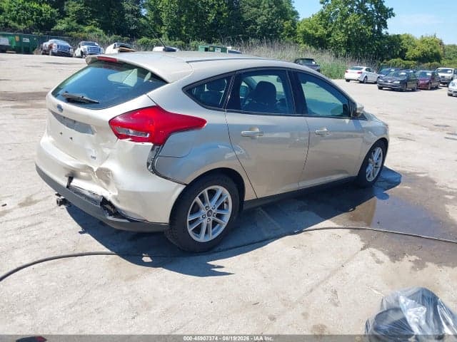 2017 FORD FOCUS SE 4