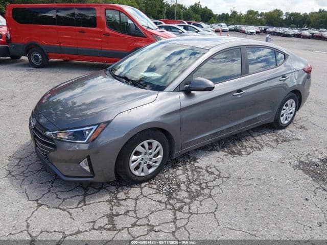 2019 HYUNDAI ELANTRA SE 2