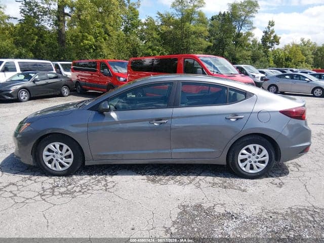 2019 HYUNDAI ELANTRA SE 19