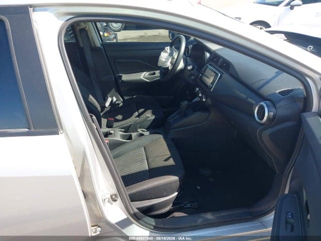 2024 NISSAN VERSA 1.6 S 5