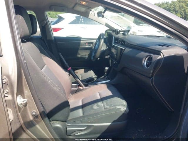 2019 TOYOTA COROLLA LE 5