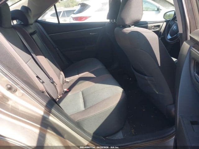 2019 TOYOTA COROLLA LE 8