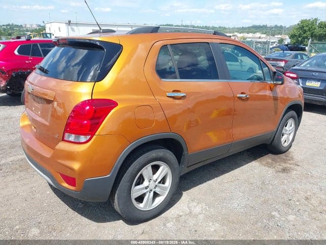 2017 CHEVROLET TRAX LT 4