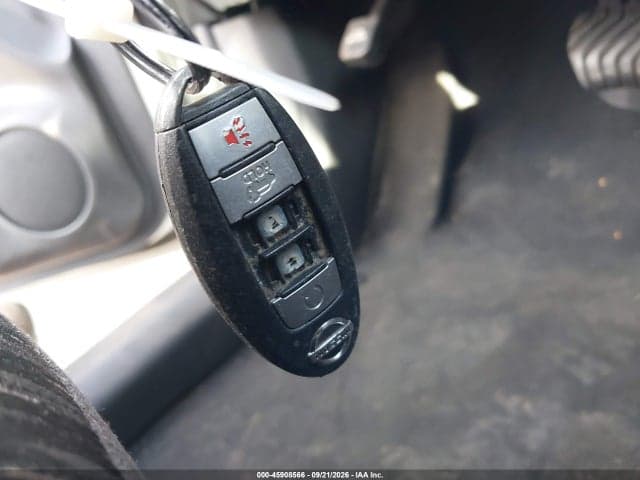 2019 NISSAN ROGUE SV 11