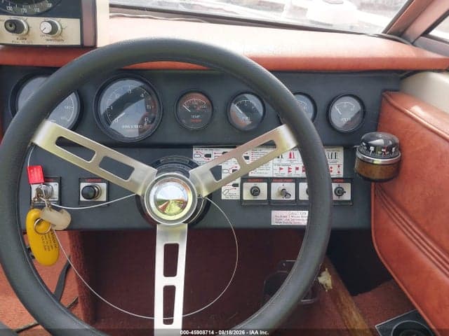 1980 CHRYSLER 17 7