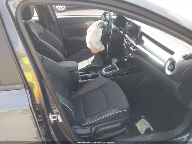 2024 KIA FORTE GT-LINE 5