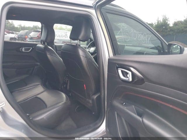 2023 JEEP COMPASS TRAILHAWK 4X4 8