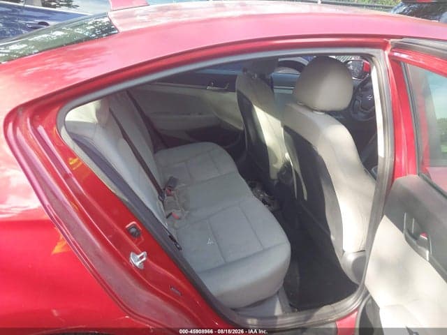 2017 HYUNDAI ELANTRA SE 8
