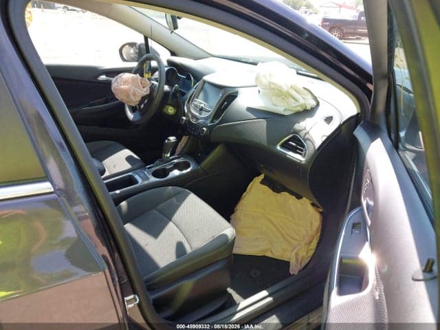 2017 CHEVROLET CRUZE LT AUTO 5