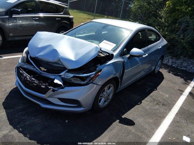 2017 CHEVROLET CRUZE LT AUTO 2