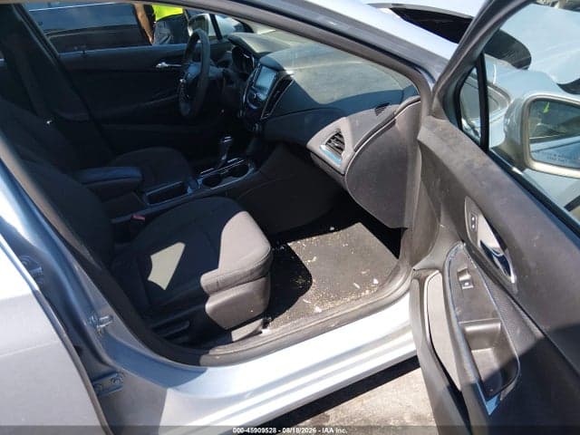 2017 CHEVROLET CRUZE LT AUTO 5