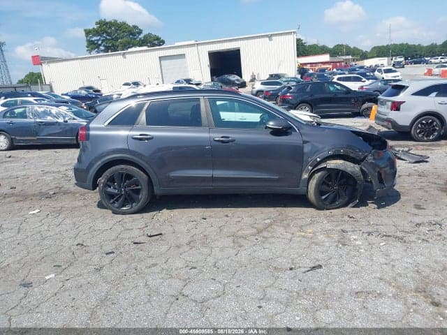 2018 KIA NIRO EX 6