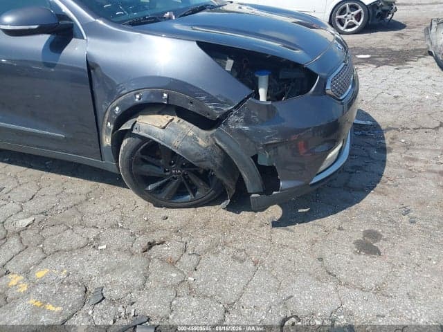 2018 KIA NIRO EX 3