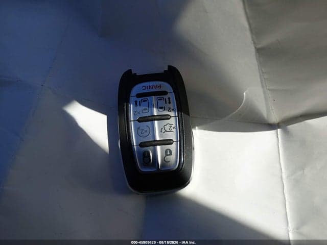 2025 CHRYSLER PACIFICA SELECT 11