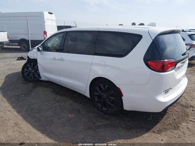 2020 CHRYSLER PACIFICA TOURING 3