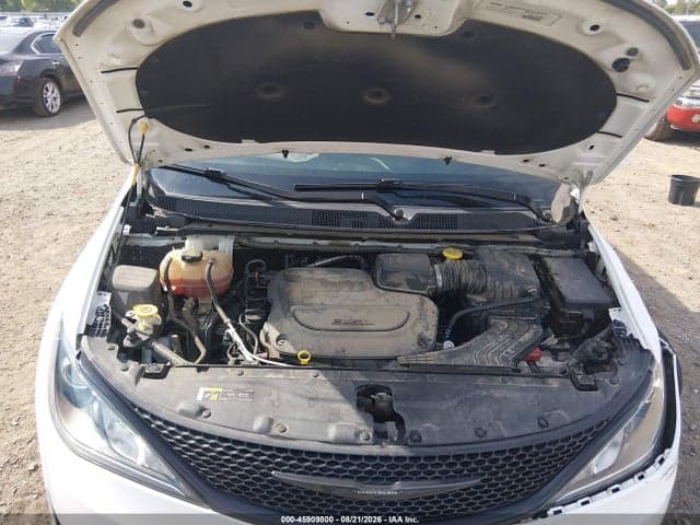 2020 CHRYSLER PACIFICA TOURING 10