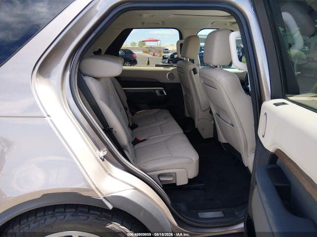 2017 LAND ROVER DISCOVERY HSE 8