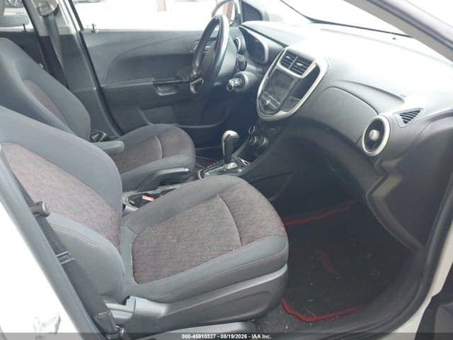 2018 CHEVROLET SONIC LT AUTO 5