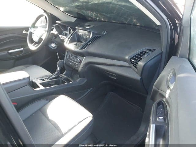 2017 FORD ESCAPE SE 5