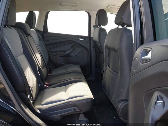 2017 FORD ESCAPE SE 8