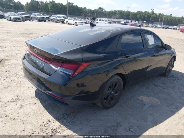 2021 HYUNDAI ELANTRA SEL 4