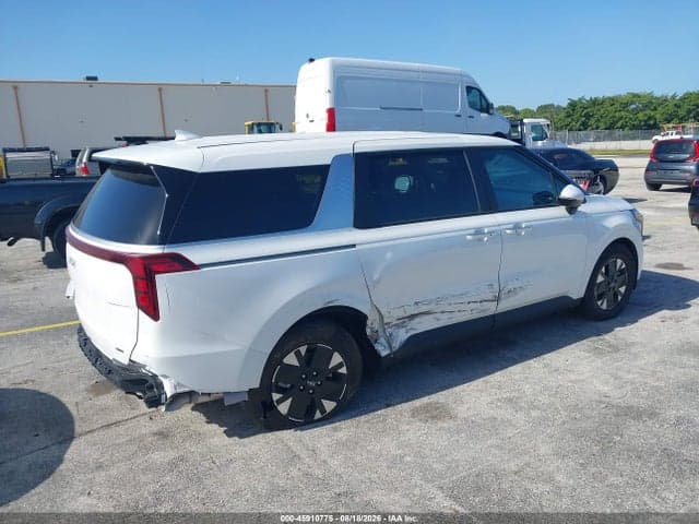 2027 KIA CARNIVAL 4