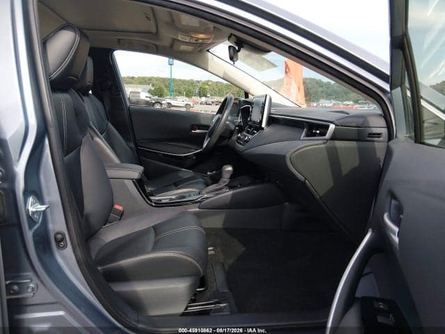2020 TOYOTA COROLLA XLE 5