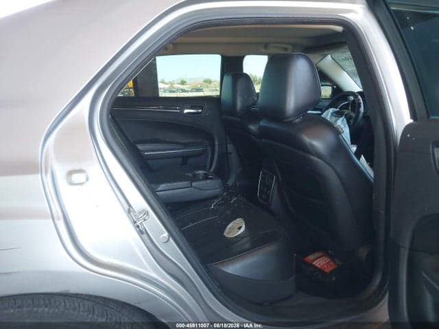 2017 CHRYSLER 300C 7