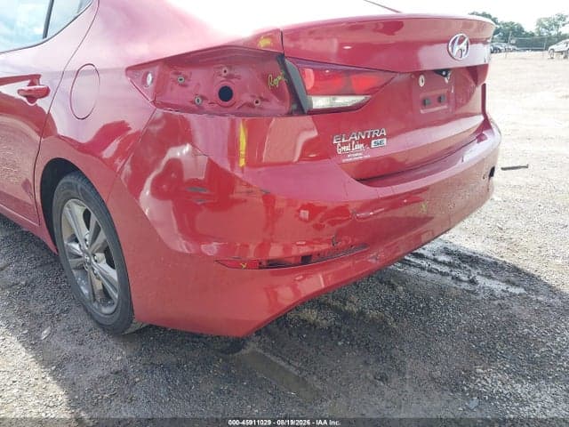 2017 HYUNDAI ELANTRA SE 6
