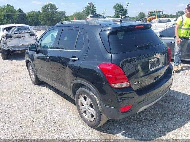 2017 CHEVROLET TRAX LT 3