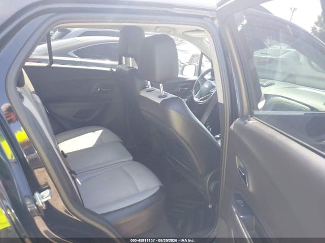 2017 CHEVROLET TRAX LT 8