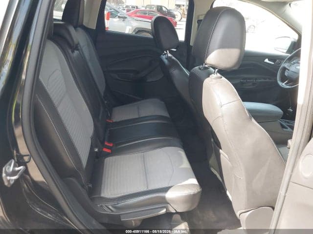 2017 FORD ESCAPE TITANIUM 8
