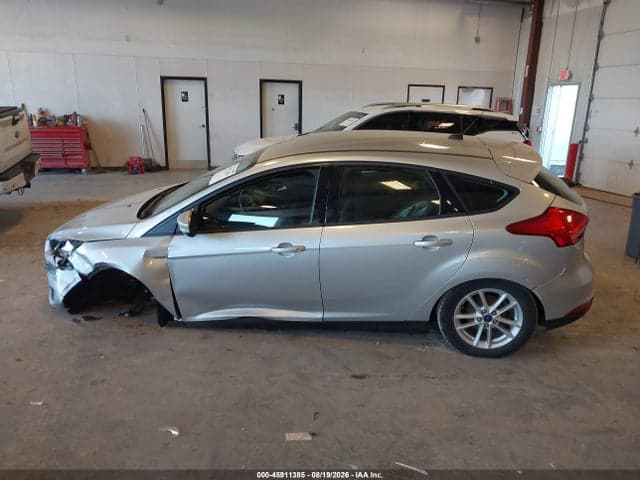 2017 FORD FOCUS SE 14