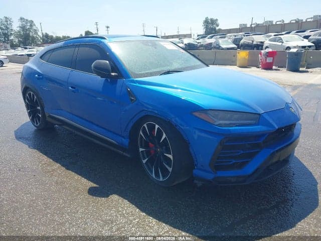 2020 LAMBORGHINI URUS