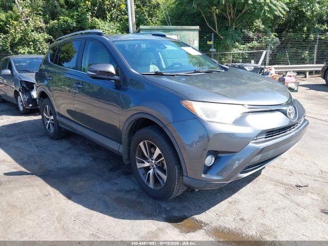 2017 TOYOTA RAV4 XLE 1