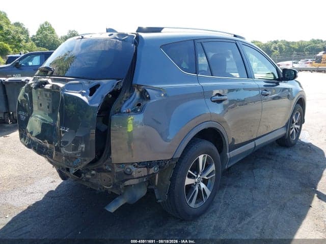 2017 TOYOTA RAV4 XLE 4