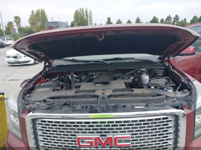 2017 GMC YUKON DENALI 10