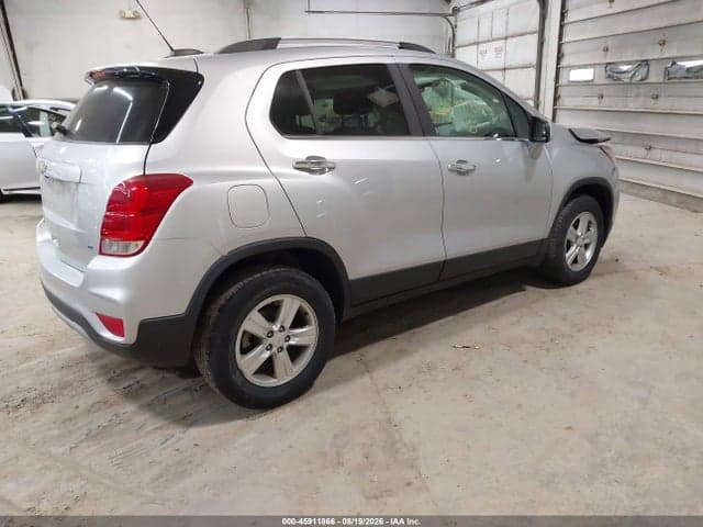 2018 CHEVROLET TRAX LT 4