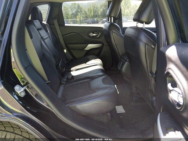 2018 JEEP CHEROKEE LATITUDE PLUS 4X4 8