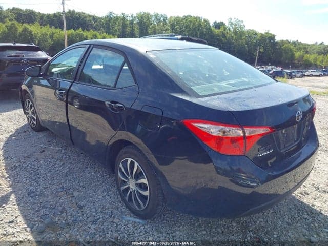 2018 TOYOTA COROLLA LE 3