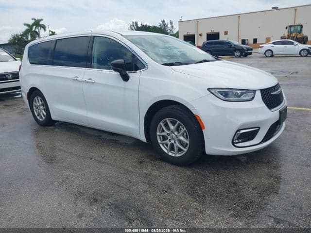 2024 CHRYSLER PACIFICA TOURING L 1
