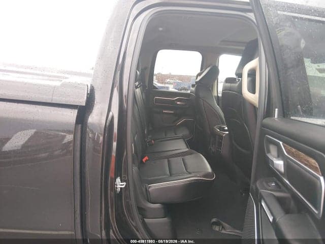 2019 RAM 1500 LARAMIE 4X4 6'4 BOX 8