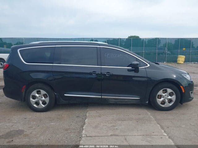2017 CHRYSLER PACIFICA TOURING-L PLUS 13
