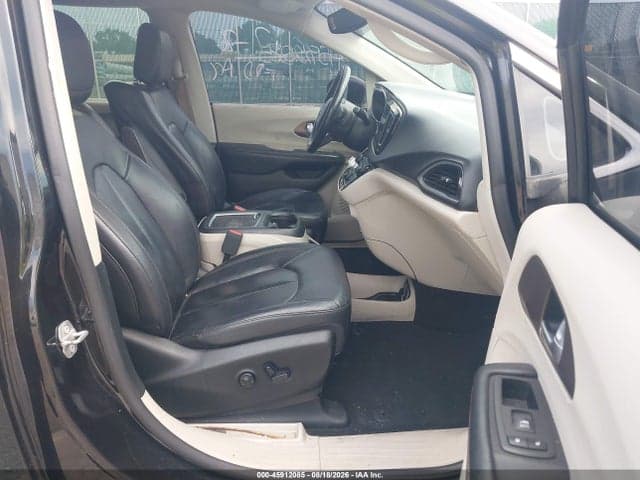 2017 CHRYSLER PACIFICA TOURING-L PLUS 5