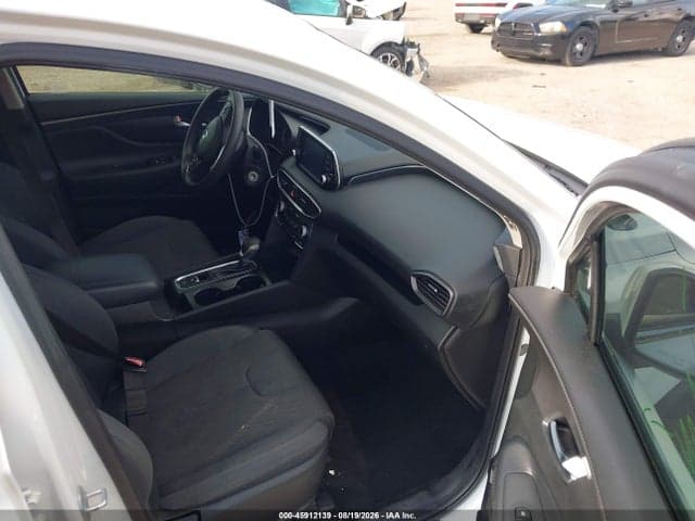 2019 HYUNDAI SANTA FE SE 5