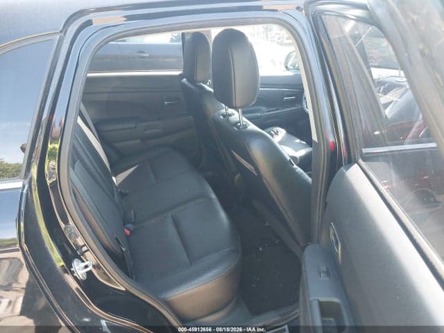 2017 MITSUBISHI OUTLANDER SPORT 2.4 SEL 8