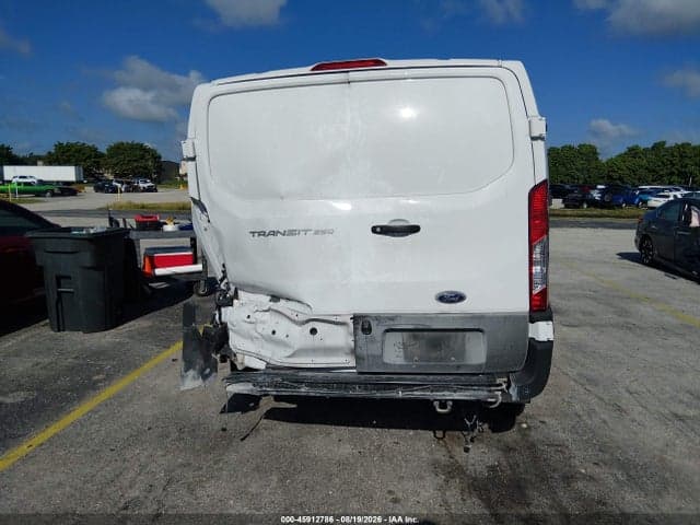 2023 FORD TRANSIT-250 17