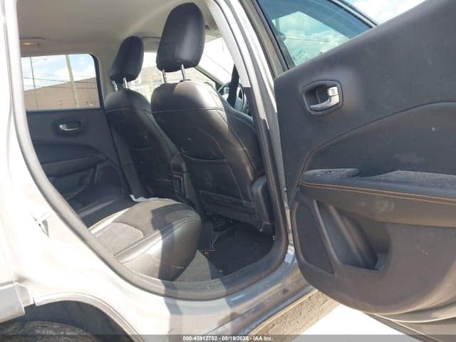 2020 JEEP COMPASS LIMITED 4X4 8